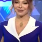 Suzan Negm ElDein Instagram - مين متلي؟ ومين لأ؟ وإذا لأ؟ مين معي؟ ومين لأ؟ بحبكن..لإنو الحب (بكل أنواعوا) بالنسبة إلي..هوّي الحياة.. #الحب_حياة ❤️ #سوزان_نجم_الدين #suzannajmaldeen @suzannajmaldeen #syria #lebanon #interview @lbcilebanon @beirutcity @rodolphhilal @jihaneraidy @cosmo.leb @victorkeyrouz #peace #love #lovelife