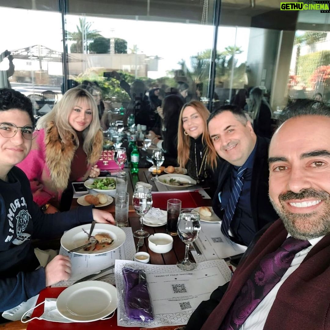 Suzan Negm ElDein Instagram - من المؤتمر الخاص للتوعية ضد سرطان الثدي الذي أقامه الأخوين الدكتور #زاهي_الحلو والدكتور #فادي_الحلو والتفاصيل في الستوري #بيروت #لبنان #سوريا #سوزان_نجم_الدين #suzannajmaldeen @suzannajmaldeen #lovelife #lebanon #syria Beirut, Lebanon