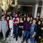 Suzan Negm ElDein Instagram - مابتكمل الفرحة إلّا مع العيلة اللي بحبّا كتير..وانشالله نجتمع عن قريب مع كل اللي كانوا غايبين..من العيلة ومن الأحباب🙏 كل عام وإنتو وعائلاتكن وأحبابكن بألف خير🥰 #merrychristmas #happynewyear #family #syria #lovelife #suzannajmaldeen @suzannajmaldeen @almontasernaim #سوريا #دمشق #عائلتي #الحب_حياة #سوزان_نجم_الدین Damascus, Syria