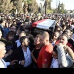 Suzan Negm ElDein Instagram - #صباح_فخري تستحقّ هذا الحبّ وأكثر..فأنتَ رمزٌ من رموز بلادي..وفخرٌ نحتذي به..أيُّها الصباح الدائمُ في حياتنا وحياة الأجيال القادمة انشاءالله 💔🙏❤️ #سوزان_نجم_الدين #suzan_najm_aldeen @suzannajmaldeen #رحيل #وفاة #حزن #قامة_فنية #syria Cairo, Egypt