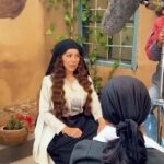 Suzan Negm ElDein Instagram - بحلقة بكرا "١٩" رح تعرفوا سرّ جواهر والسبب الحقيقي ورا تصرفاتا العدوانية🔥 . . #مربى_العز #جواهر_مربى_العز #سوزان_نجم_الدین #رمضان٢٠٢٣ #دراما_سورية #بيئة_شامية #الحب_حياة @mbcdramainsta @shahid.vod #syriandrama #suzan_najm_aldeen #lovelife #ramadan2023 Damascus, Syria