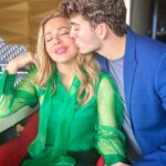 Suzan Negm ElDein Instagram - لاأصدّق أنّ هذا الشاب الجميل قلباً وقالباً هو طفلي الصغير الذي كبُر في غفلةٍ عنّي… وهاهو اليوم ينهي دراسته الثانوية في ولاية فلوريدا الأمريكية… ليبدأ بعدها معتركَ الحياة في سنته الأولى من دراسة البزنس التي اختارها بملئ إرادته… ليرسُمَ من خلالها طموحَه الجامح في هذا العالم الواسع انشاءالله 🙏 مباركٌ لك ياحبيبي ومباركٌ لي بك🙏 وأتضرّعُ إلى الله سبحانه وتعالى ليكون لك سنداً وعوناً في كل خطوةٍ تخطوها في طريق مستقبلك المثمر والناجح بإذن الله🙏❤️👌 #حيان_الأتاسي #حيان_أتاسي #سوزان_نجم_الدين @hayanatassi @suzannajmaldeen #myson #son #mother #family #lovelife #syria #florida #america #orlando #mylove Cairo, Egypt