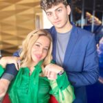 Suzan Negm ElDein Instagram - لاأصدّق أنّ هذا الشاب الجميل قلباً وقالباً هو طفلي الصغير الذي كبُر في غفلةٍ عنّي… وهاهو اليوم ينهي دراسته الثانوية في ولاية فلوريدا الأمريكية… ليبدأ بعدها معتركَ الحياة في سنته الأولى من دراسة البزنس التي اختارها بملئ إرادته… ليرسُمَ من خلالها طموحَه الجامح في هذا العالم الواسع انشاءالله 🙏 مباركٌ لك ياحبيبي ومباركٌ لي بك🙏 وأتضرّعُ إلى الله سبحانه وتعالى ليكون لك سنداً وعوناً في كل خطوةٍ تخطوها في طريق مستقبلك المثمر والناجح بإذن الله🙏❤️👌 #حيان_الأتاسي #حيان_أتاسي #سوزان_نجم_الدين @hayanatassi @suzannajmaldeen #myson #son #mother #family #lovelife #syria #florida #america #orlando #mylove Cairo, Egypt