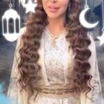 Suzan Negm ElDein Instagram - #رمضان_كريم مني ومن جواهر ❤️ صرنا بالحلقة التالتة..شوانطباعاتكن عن جواهر لحد هاللحظة..ومين بيتوقع شوممكن تعمل #جواهر وليش؟ #مربى_العز #جواهر_مربى_العز #سوزان_نجم_الدین #رمضان #رمضان٢٠٢٣ #دراما_سورية #بيئة_شامية