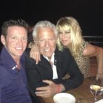 Suzanne Somers Instagram - Join us tonight 10/25 at 4pm PT (7pm ET) on Facebook LIVE and IGTV. We will raise a glass to Suzanne at Big Al’s Bar with @therealalanhamel & @brucesomersjr. We all need this time together 🤍