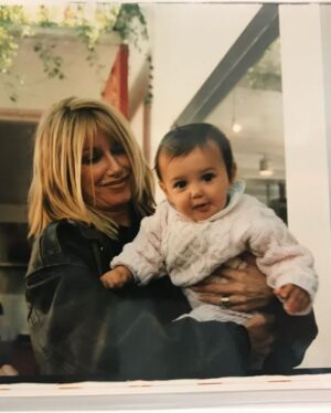 Suzanne Somers Instagram - Fearless. Unstoppable 💛