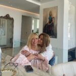 Suzanne Somers Instagram - #repost @its_daisy_world: happy birthday zannie :-) you taught us what it means to love and care and indulge and eat and enjoy life and appreciate beauty in all forms! you raised all of us on your immense love and made everyone feel so truly seen and cared for. the last time i saw you you made sure to tell me over and over again how proud you are of the woman i have become and i promise to keep making you proud for the rest of my life and i know everytime i am singing youll be there with me singing along with your beautiful harmonies. i love you forever zannie ❤️