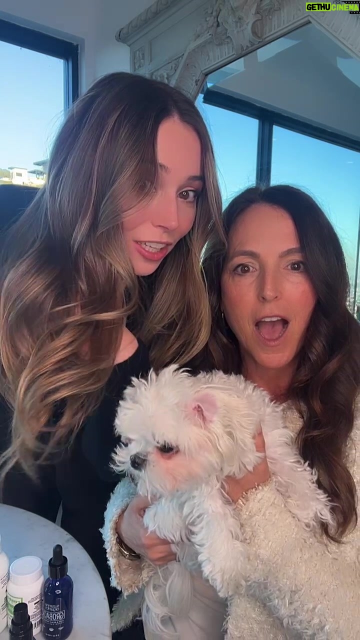 Suzanne Somers Instagram - GROBACK Hair & Scalp Formula 25% OFF SITEWIDE! Enter Promo Code: GRO25 Available at SuzanneSomers.com