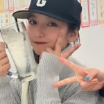Suzu Yamanouchi Instagram - いつもお世話になってるチーム山之内でお疲れ様会😚 来年もよろしくおねがいします大好き👀🖤