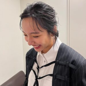 Suzu Yamanouchi Instagram - カレンダーお渡し会楽しかった😉
初めましての方も久しぶりの方もこないだぶりの方もありがとうございました😊
遠方の方多くてびっくり
沖縄から青森まで居た
気をつけて帰るんだよありがとうねえええええ
