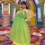 Suzu Yamanouchi Instagram - 最近の衣装たち👗💫 【読売テレビ・日本テレビ系 ダウンタウンDX】 ・シャツ、ジャケット、スカート @inprocess_tokyo @susu_press 【TBS 王様のブランチ】 ・トレーナー、パンツ、アウター @tsumori_chisato ・スニーカー @frapbois_official 【関西テレビ よ～いドン！(4/26生放送)】 ・トップス、スカート @lois_crayon_official 【テレビ朝日 今聴きたい昭和の名曲！レジェンド18選～歌手別No.1ソング】 ・ワンピース、ジレ @bellmignon__ ・靴 @three_treasures_ 【TBS 世界ふしぎ発見！】 ・ジャケット @labelleetude_official ・ブラウス @watashinofuku.official ・靴 @_tokyo_bopper_ 【テレビ朝日 新世界 メタバースTV!!】 ・ワンピース、ベスト @createclair @the.pr_ 【TBS アッコにおまかせ！(5/14生放送)】 ・ワンピース @aileen_by_groggrog_vintage ・チュールワンピース @gypsy_____official ・つけ襟 @un__5428 【関西テレビ よ～いドン！(5/17生放送)】 ・ワンピース、ベスト @manoushjapan @manoush_officiel ・つけ襟 @un__5428