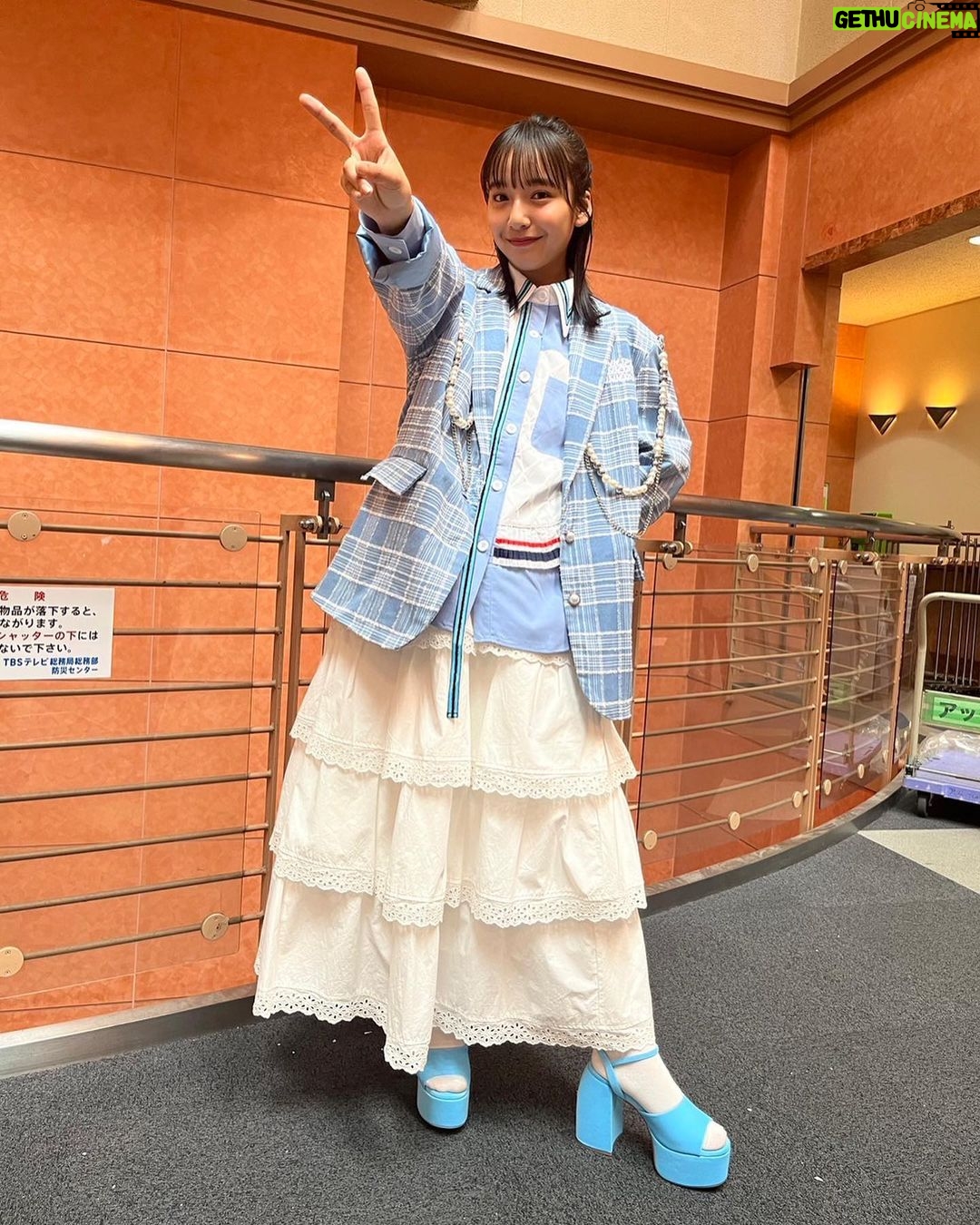Suzu Yamanouchi Instagram - 最近の衣装たち👗💫 【阪急西宮ガーデンズ 15周年プロジェクト記者発表会】 ・ワンピース @elzawinkler_official 【テレビ朝日 中居正広のキャスターな会 3/18】 ・トップス、スカート @natsumi.okumura ・靴 @frapbois_official 【TBS アッコにおまかせ!3/12】 ・シャツ @shelluits ・ジャケット @arcanaarchiveofficial 【日本テレビ シューイチ】 ・シャツ、ブルゾン、パンツ @frapbois_official 【ABEMA Prime】 ・ジャケット、パンツ @frapbois_official ・シャツ @sforshoko ・靴 @camper_japan