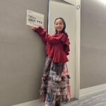 Suzu Yamanouchi Instagram - 最近の衣装たち👗💫 【NHK Eテレ 趣味どきっ！①】 ・トップス、スカート @natsumi.okumura 【NHK EXテレ 趣味どきっ！②】 ・シャツ @nepenthes_woman_tokyo ・ニット @verygood__sendai 【テレビ朝日 中居正広のキャスターな会】 ・トップス @atsushi.nakashima @the.pr_ ・スカート @rurumu.official 【TBS アッコにおまかせ！】 ・トップス、パンツ @tsumori_chisato ・靴 @camper_japan 【FreshCampusAward/FreshCampusBoys】 ・ジャケット、パンツ @ha_za_ma