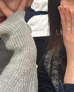 Suzu Yamanouchi Instagram - いつもお世話になってるチーム山之内でお疲れ様会😚
来年もよろしくおねがいします大好き👀🖤