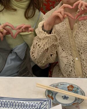 Suzu Yamanouchi Instagram - いつもお世話になってるチーム山之内でお疲れ様会😚
来年もよろしくおねがいします大好き👀🖤