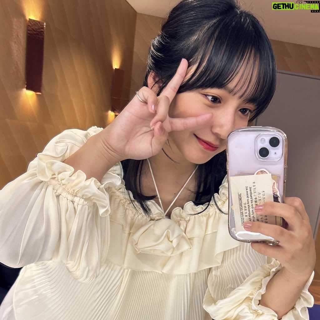 Suzu Yamanouchi - 7.6K Likes - なんだかすごくゆるふわ清楚じゃない?🌼
大阪での仕事の後だったので関西弁が強く出過ぎるのは必死に抑えましたが無理でした😇
まだまだ話し足りないですね。
早く木曜日になれ!!
#バチェラー座談会