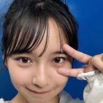 Suzu Yamanouchi Instagram - 新しいお洋服買ったりきちんと写真に収めようと努力したりな日々なんやけどみんなカラコンしてる？ 山之内がイメージキャラクターをさせて頂いているベルミー(@belleme.official )天才的な可愛さだからまたご紹介させてください🙆‍♀️ 1〜3枚目で付けているのはティアーブラウン👀 つけた瞬間目うるっうるになるよ すっぴんにもナチュラルメイクにも何にでも合うからお家でぬくぬくしてたいけど鏡見た時の自分がいつもより可愛くて嬉しくなる系カラコンです もちろんお出かけやデートにも👍 4～5枚目はヘーゼルリング ナチュラルなのに目がはっきりくっきりうるるんとする👀 目元がはっきりして映像でも静止画でも盛れる！！ 撮影の日とかパーツをはっきり見せたいなって日はこれ！！ 絶対試してみてほしい、、 冬もベルミーと共に楽しもうね🎅 #ベルミー #belleme #カラコン #カラコンレポ #ナチュラルカラコン #pr ――― ※装用時の見え方には個人差があります ※個人の感想です 販売名:SPワンデー　H-UVC　承認番号:22900BZX00423000 ―――