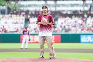 Suzu Yamanouchi Instagram - 始球式楽しかったー！！！
次は絶対届くように投げます！！！！！！！！
#楽天イーグルス