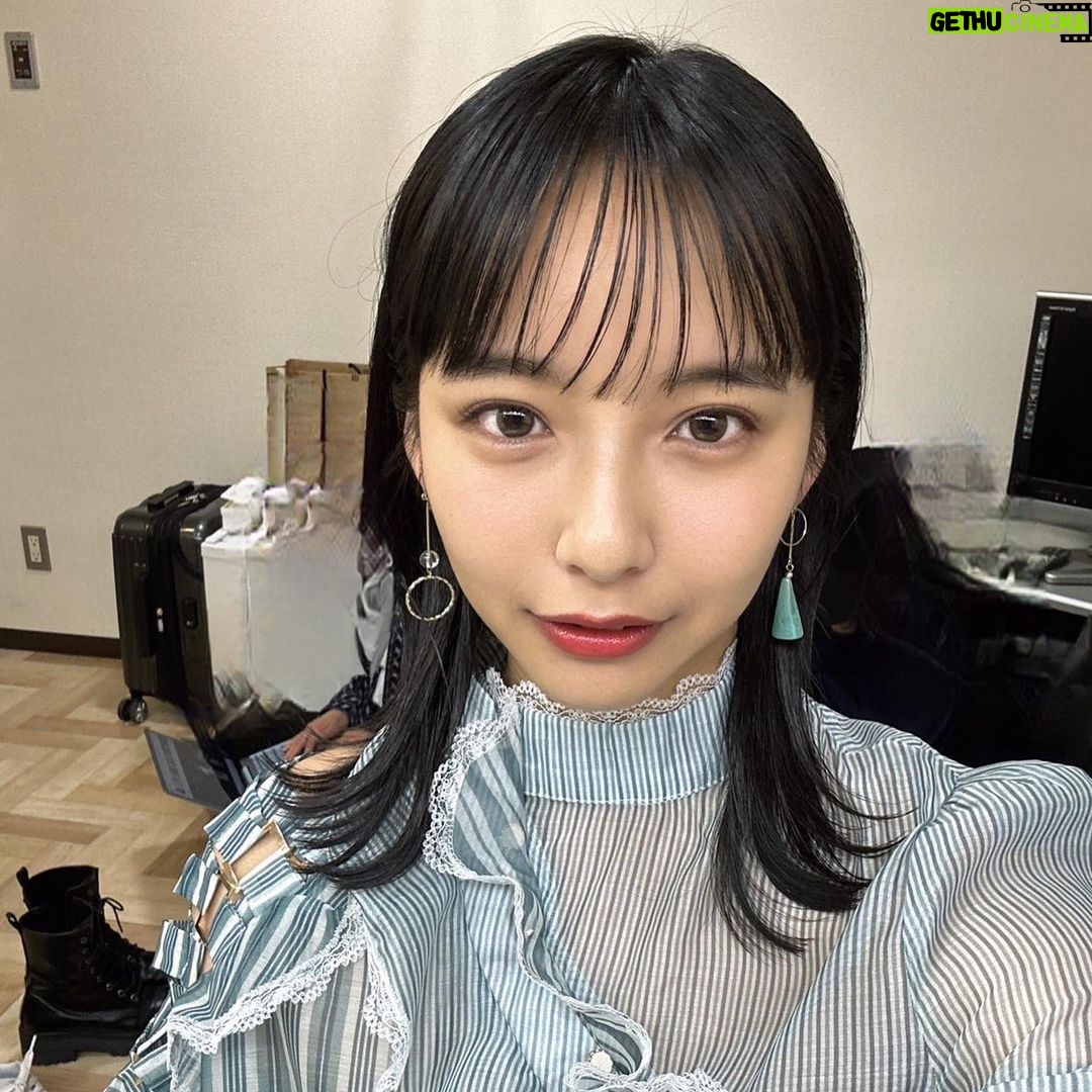 Suzu Yamanouchi - 9.2K Likes - こんなに全色可愛くて真っ黒裸眼にも馴染むカラコン滅多にないよね👀
是非おめめ拡大してみてもらいたい。
1枚目ピーチブラウン
なちゅらるに色素薄く見せてくれるふんわりピンク
可愛らしく魅せたい時は圧倒的にこれ!!
めちゃくちゃ優しい雰囲気になるよ
2枚目ヘーゼルリング
こーれはもうほんとに万能
派手に見えないのに目がくっきり大きくなる
ふちありカラコン苦手な人もこれならめちゃくちゃ馴染む
静止画でも映像でも実物でも目がクリッとハッキリして見える
3枚目オリーブブラウン
ご覧の通り大人っぽいクールな印象になるよ!
オリーブ色のカラコンで昔大事故起こしたことあるけどこれなら安心!!
山之内が抱いてたカラコン似合わないって言う思い込みがベルミー
( @belleme.official )のおかげで打ち消されたので苦手意識持ってる人や初めての方にも是非おすすめしたい!!
#ベルミー #belleme #カラコン #カラコンレポ
―――
※装用時の見え方には個人差があります
※個人の感想です
販売名:SPワンデー H-UVC 承認番号:22900BZX00423000
―――
#ナチュラルカラコン #pr