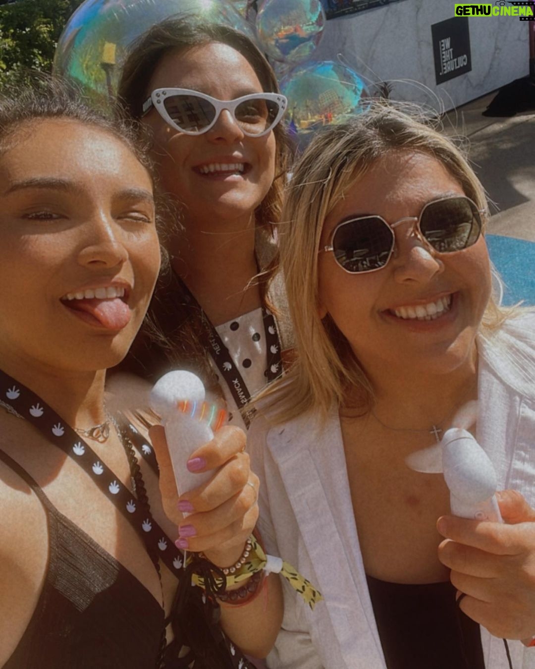 Suzy Antonyan Instagram - Lil photo dump of @vidcon ♥️♥️