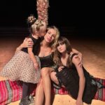 Svetlana Loboda Instagram - В такий складний час моє єдине бажання - щоб наші діти росли у мирі Нехай усі війни закінчаться. Нехай усі діти будуть здорові. Нехай усі ми будемо щасливі. Цінуйте кожен день, кожну хвилину. Люблю вас ❤️ та дякую за всі ваші побажання ! __ In this difficult time, my only wish - Is for our children to grow up in peace. May all wars end. May all children be healthy . May all of us all be happy. Cherish every day and every minute. Love you ❤️ Thank you for all the wishes! #happybirthday