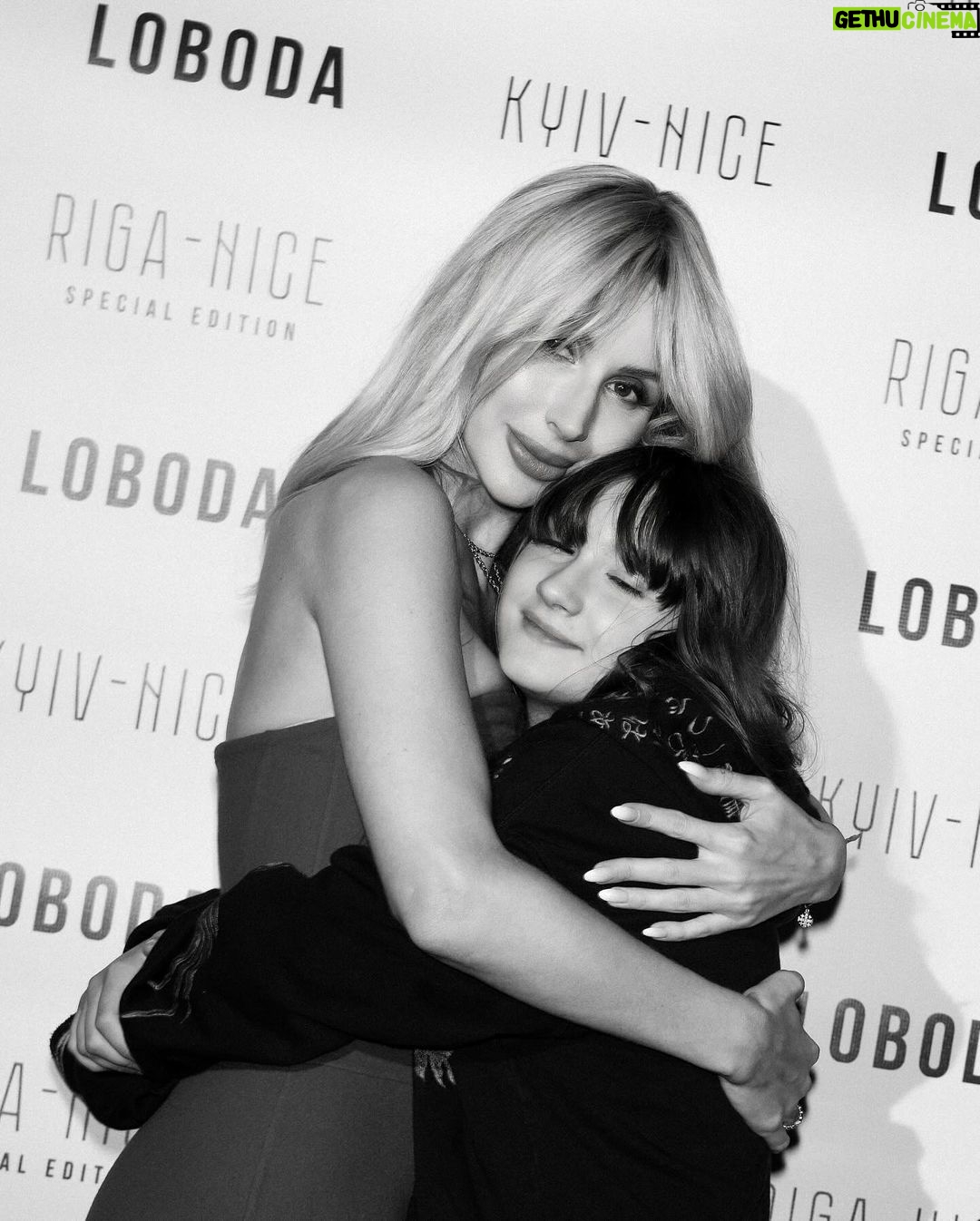 Svetlana Loboda - 57.5K Likes - 1.11.23 состоялась презентация альбома
«made in U mixes” в Риге !
И специальный подарок
трек
« Рига-Ницца»
🇱🇻 ❤️
уже сегодня ночью