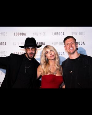 Svetlana Loboda Instagram - 1.11.23 состоялась презентация альбома 
«made in U mixes” в Риге !
И специальный подарок 
трек 
« Рига-Ницца»
🇱🇻 ❤️
уже сегодня ночью