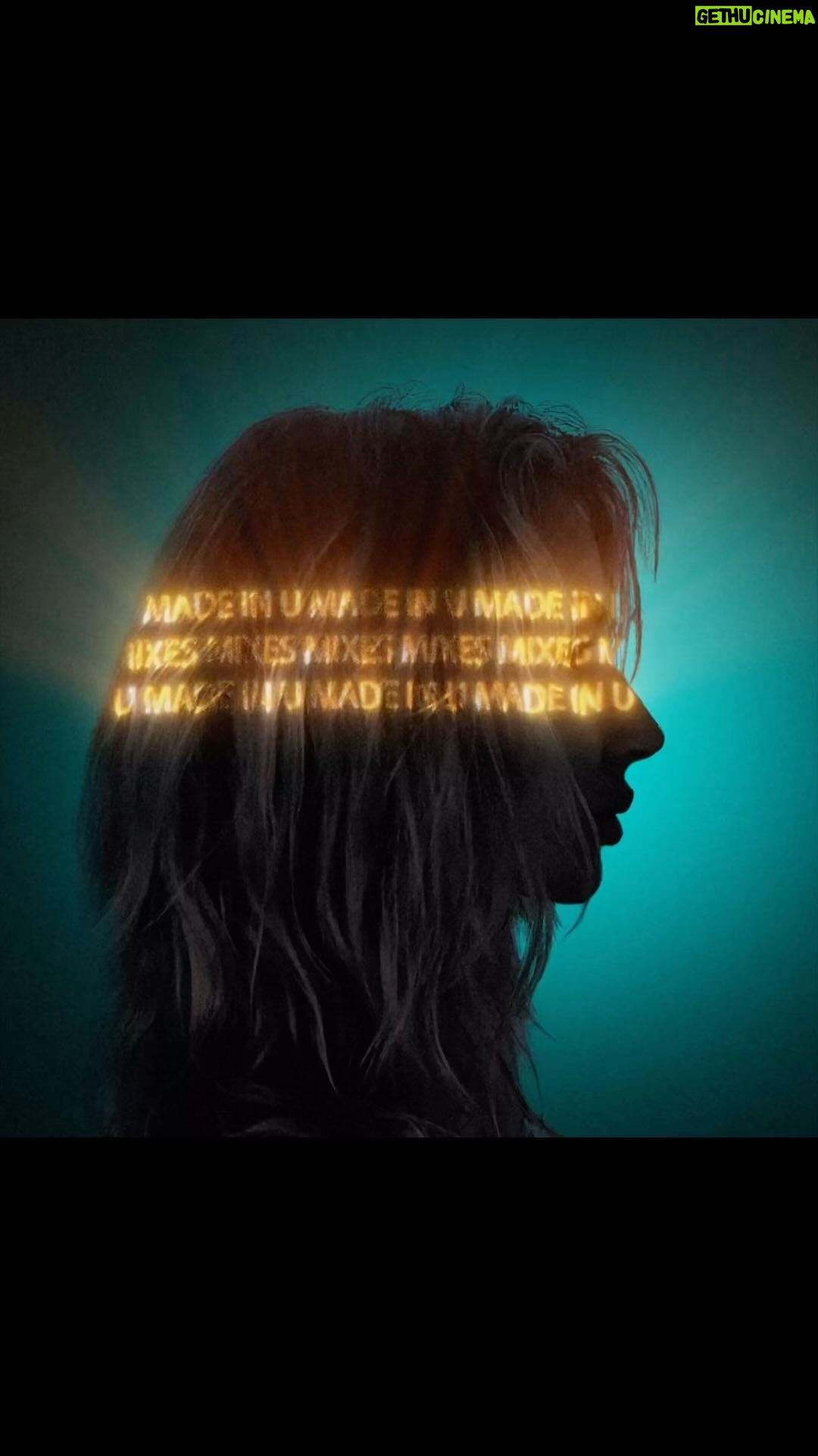 Svetlana Loboda Instagram - Момент, коли мої почуття стають нашими… альбом #madeinUmixes OUT NOW 🔥 Чекаю на ваші коментарі …☺️ ___ That very moment when my own feelings become our mutual ones... album #madeinUmixes OUT NOW 🔥 Can't wait to read your comments …☺️