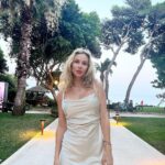 Svetlana Loboda Instagram - Time doesn’t exist. Moments do …🕊️