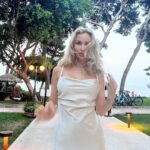 Svetlana Loboda Instagram - Time doesn’t exist. Moments do …🕊️