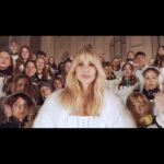 Svetlana Loboda Instagram - Нехай це Різдво наповнить ваш дім миром, теплом сімейного вогнища і відчуттям абсолютного, непереможного дива ❤🇺🇦🇦️🇱🇻 Riga, Latvia