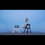 Svetlana Loboda Instagram - Бесконечно шумный мир вокруг замолкает, оставляя нас наедине с мыслями и воспоминаниями за этот год. Как жаль, что иногда их нельзя перемотать или поставить на паузу … #НеделядоРождества #Метелица