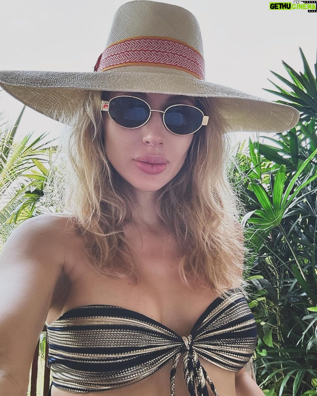 Svetlana Loboda Instagram - для того чтобы громко звучать , крайне важно иногда побыть в тишине…)) Soon Bali