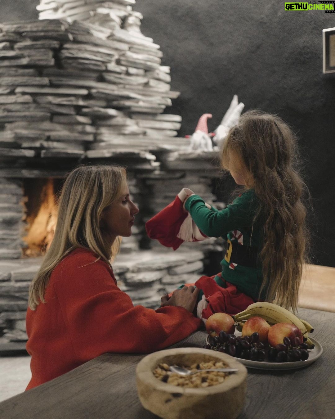 Svetlana Loboda Instagram - 1.01.2024 🎄