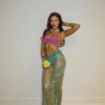 Sydney Paight Instagram - Don’t be such a guppy. 🧜🏼‍♀️ @prettylittlething Under the Sea