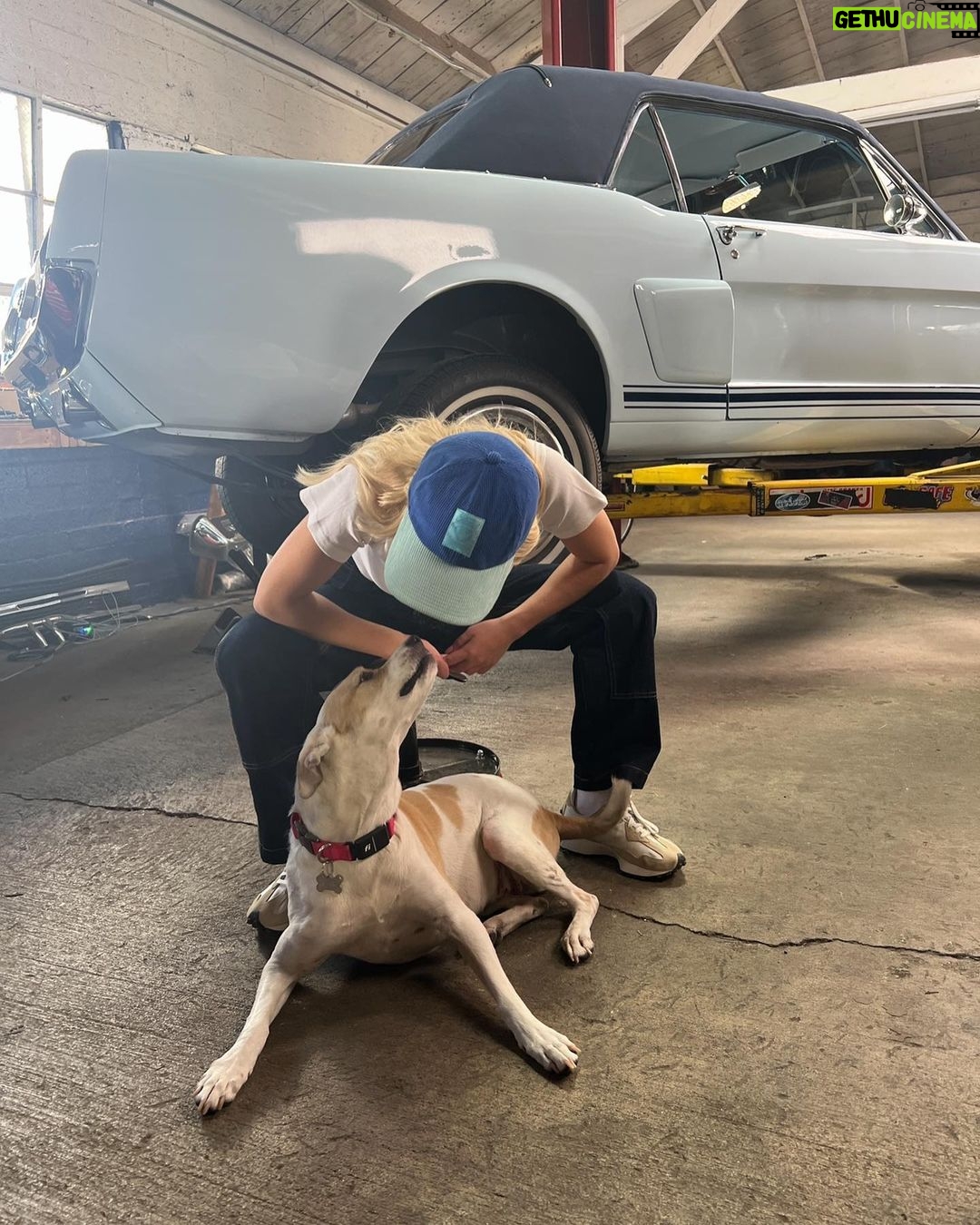 Sydney Sweeney Instagram - ahhhhhhh!!!!!! im super excited to share my newest workwear collection inspired by my new baby, a vintage @fordmustang 💙 #ad Disclaimer: Custom vehicle shown. Not available for sale. Always refer to the owner's manual before performing vehicle maintenance. Limited supply available.