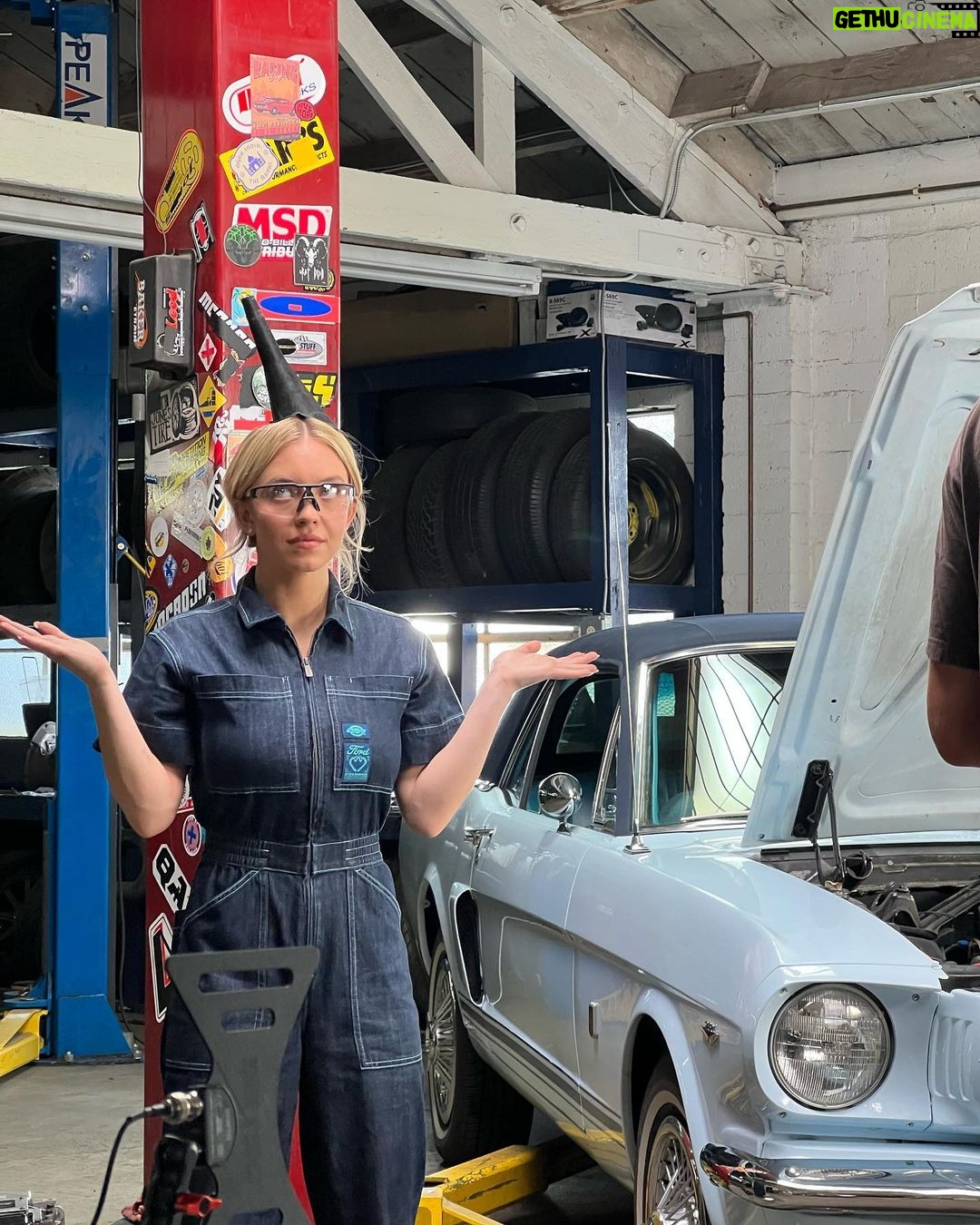 Sydney Sweeney Instagram - ahhhhhhh!!!!!! im super excited to share my newest workwear collection inspired by my new baby, a vintage @fordmustang 💙 #ad Disclaimer: Custom vehicle shown. Not available for sale. Always refer to the owner's manual before performing vehicle maintenance. Limited supply available.