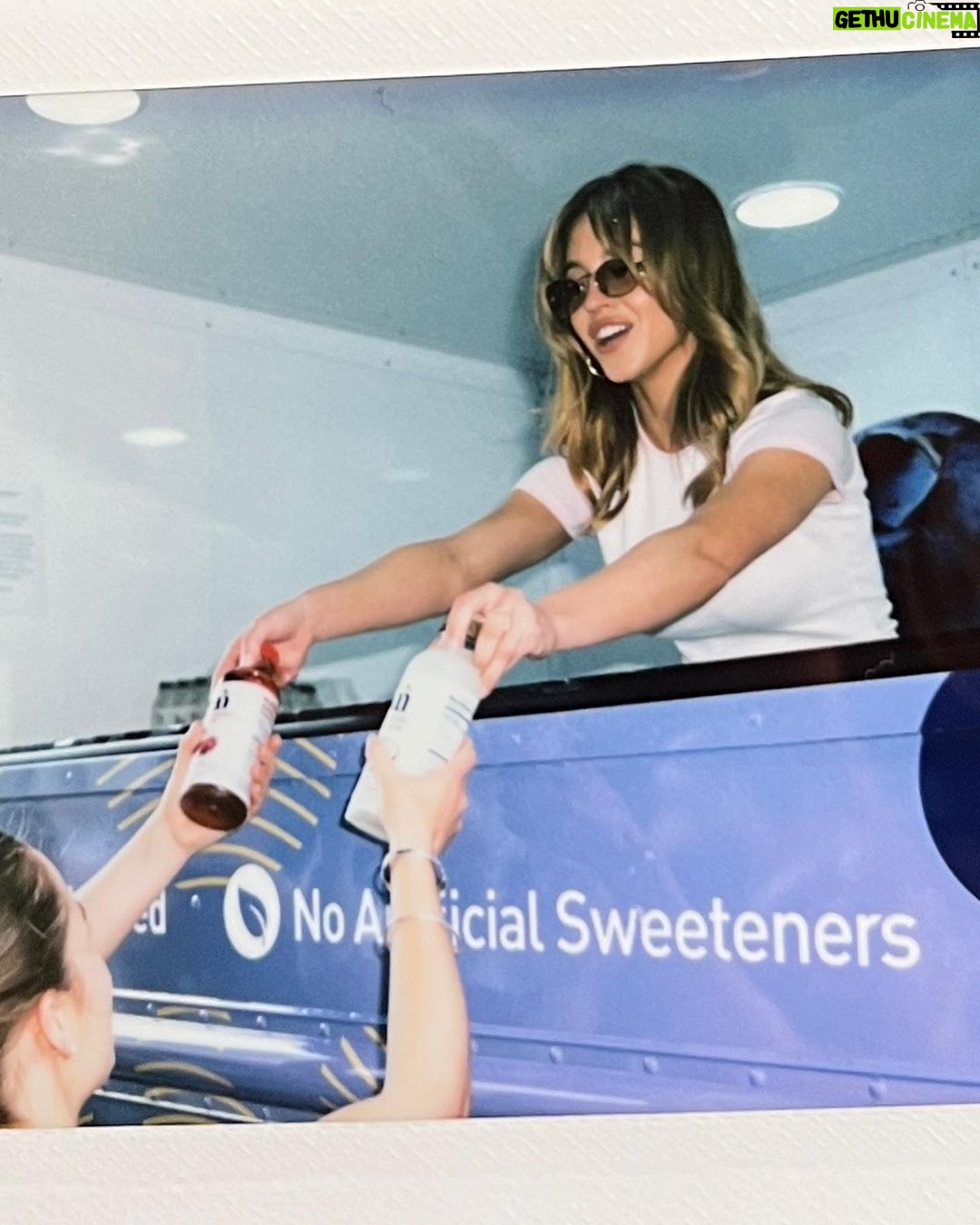 Sydney Sweeney Instagram - 💕 bai babe 💕 kicked off the #baidrationchallenge with @drinkbai in nyc yesterday ✨ #baipartner New York, New York
