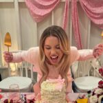 Sydney Sweeney Instagram – bows before bros