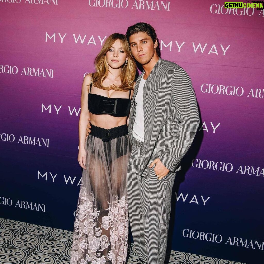 Sydney Sweeney Instagram - a new york night with my @armanibeauty friends and family 💜💗 celebrating the my way pop up :) #ArmaniMyWay #IAmWhatILive