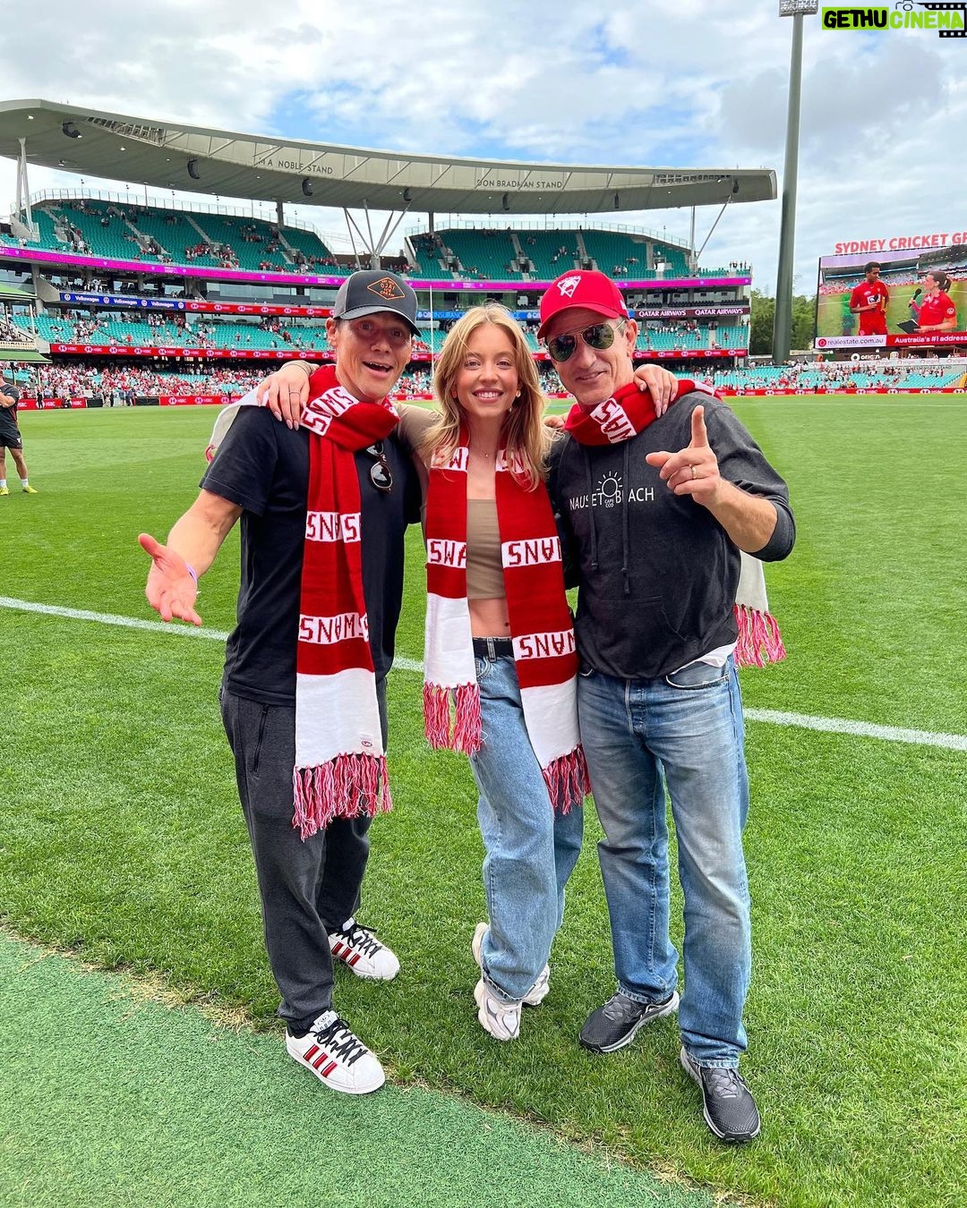 Sydney Sweeney Instagram - go to my first footy game ✔️
