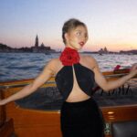 Sydney Sweeney Instagram - dinner date with my @armanibeauty family ❤️ #armanibeauty #armanimakeup