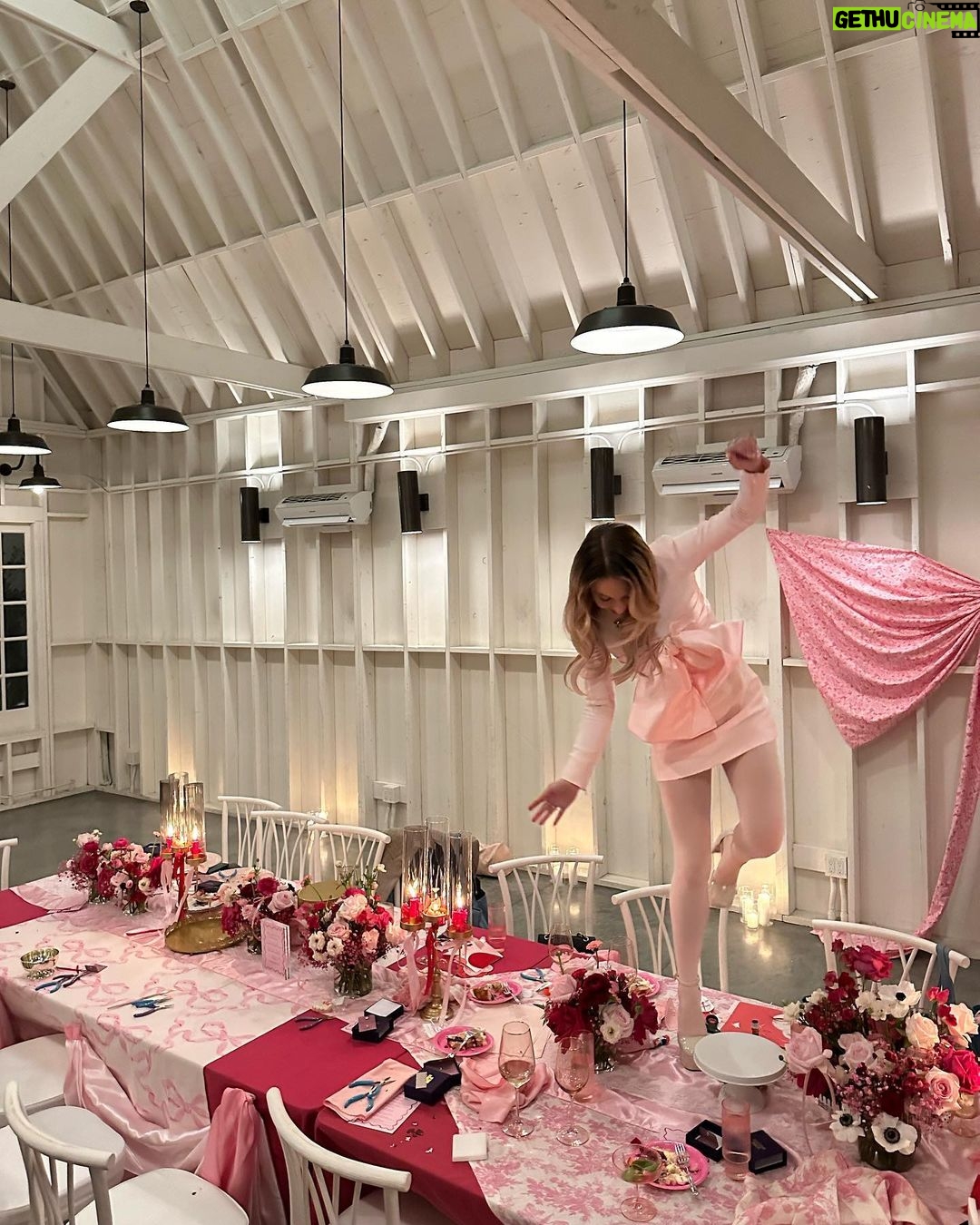 Sydney Sweeney Instagram - bows before bros