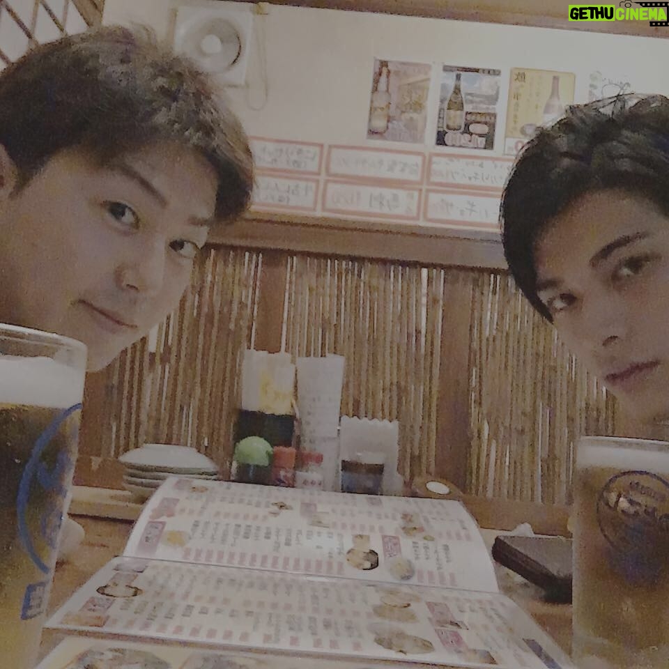 Syuya Sunagawa Instagram - 居酒屋。 #沖縄#ビール#いとこと#天狗
