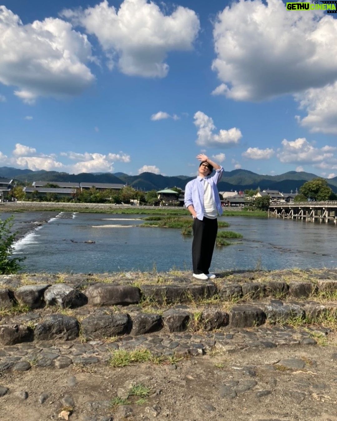 Syuya Sunagawa - 2.3K Likes - .
2023年カレンダー発売中です🗓✨
全編京都ロケです📸
by staff