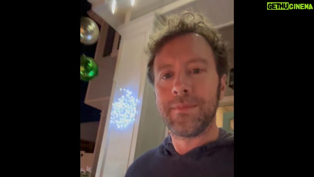 T.J. Thyne Instagram - Merry Christmas Eve from Mouse & Mouse! Giving you a tour of the lights (PS she has the camera most of the time 😂) & wishing you all the most beautiful of holidays! Much love ❤️