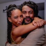 Taís Araújo Instagram - Ontem eu estava assim, brilhosa, feliz e honrada de ter feito parte da 43ª Noite da Beleza Negra ✨ Mais que um concurso, essa celebração é um caminho para a exaltação à cultura, ancestralidade e autoestima. Que venha muito mais dessa comemoração tão importante! 🏃🏼‍♀️: @ritalazzarotti 💄: @_beberes 📸: @magalimoraess @lucasclicks Senzala Do Barro Preto