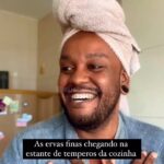 Taís Araújo Instagram - Não paro de ver esse vídeo, tô literalmente assistindo em looping! Bom demais @eusoufabao ervas finíssimas 😂💅🏽🪴✨