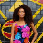 Taís Araújo Instagram - E assim foi o 1º dia aqui em Salvador! Aconteceu de tudo um pouco. De voo com emoção até a honra de ser vestida pela brilhante dona @detelimma no Ilê. Deu pra dar um giro pela cidade, deu pra encontrar amigos e, claro, começar a discutir sobre transformações, liberdade e consciência. ✈️✨✊🏾🪘💭 O @liberatum promete, e tá só começando! Quem vem? P.s: vcs gostaram desse estilo de vídeo por aqui? Comenta pra eu saber se faço mais 😜 Captação: @eulaisgomes Edição de vídeo: @itaiaraandrade Foto de capa: @vulgotlls