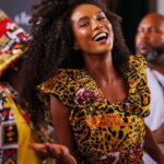 Taís Araújo Instagram - Um dia pra jamais esquecer! 👑 Muito obrigada, Salvador. Muito obrigada, @blocoileaiye e e dona @detelimma por me dar a honra de ser vestida por você. @im.angelabassett , you’re amazing! Que boas vindas hein, @liberatum 🫶🏾🥹 📸: @lucasramosphoto @agenciabrazilnews @magalimoraess 📹: edição de vídeo @itaiaraandrade Liberdade, Curuzu - Bahia